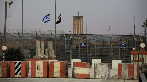 Egypt thwarts drug smuggling attempt on border with Israel 