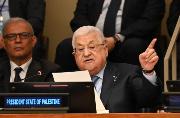 Abbas warns against Palestinians displacement: We will not leave 
