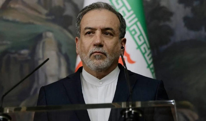 Iran& 039;s FM says US struck frigate, warns of repercussions