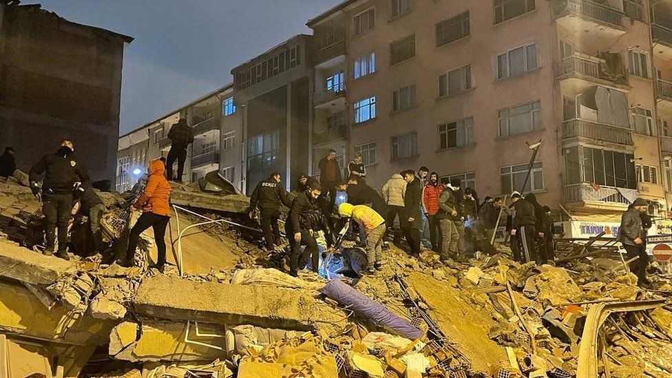 Huge earthquake on Turkey-Syria border kills more than 100