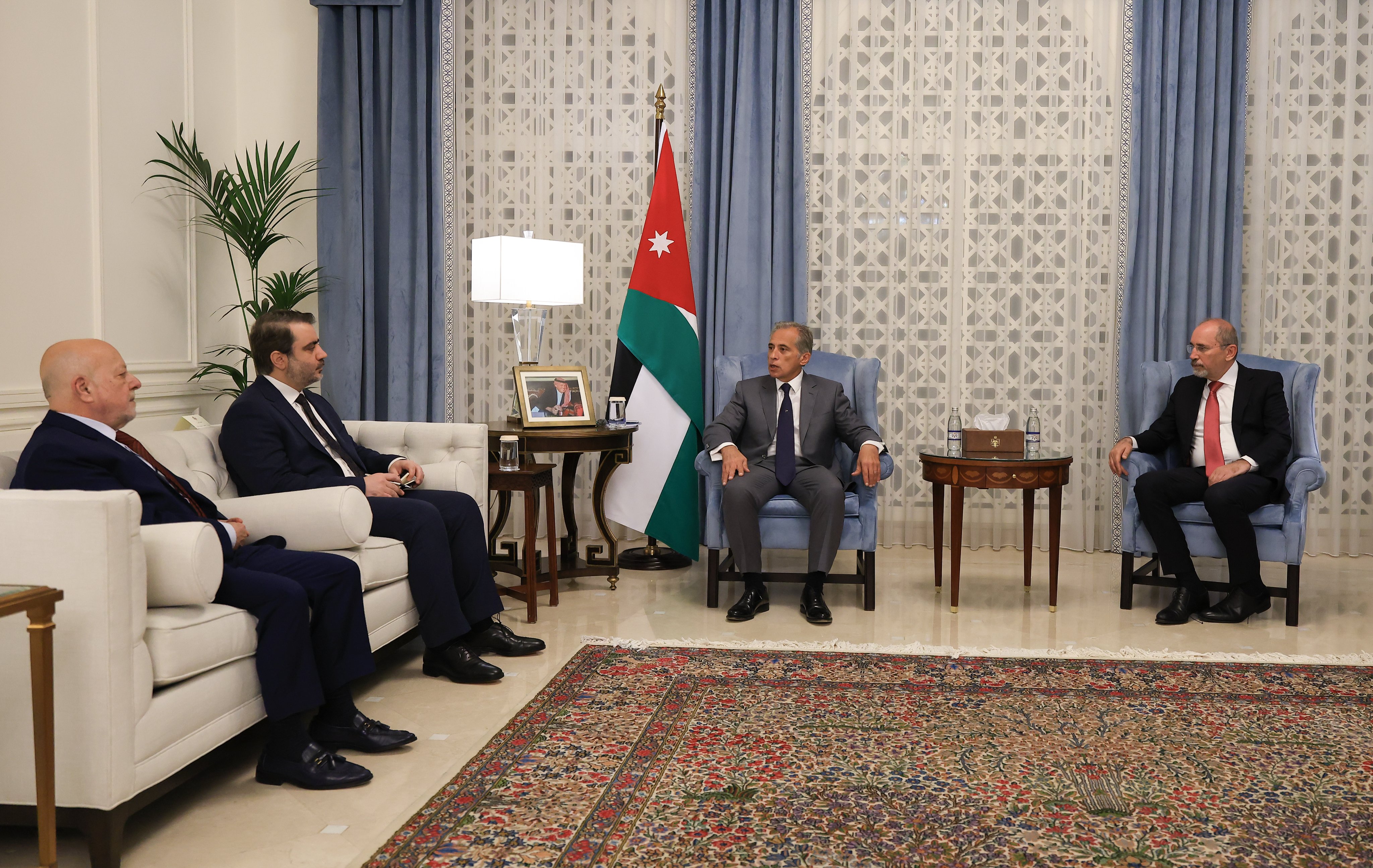 Prime Minister meets Syrian delegation ahead of key talks