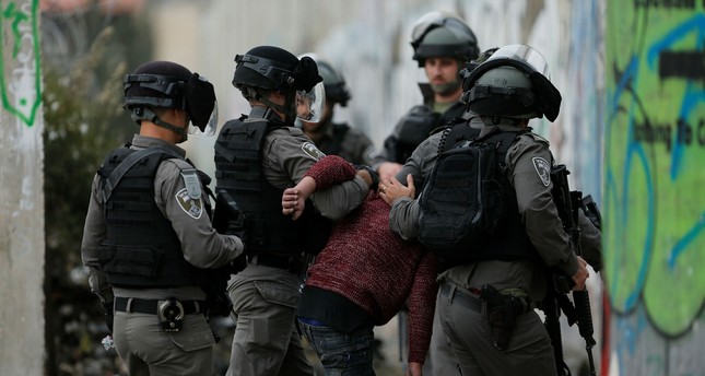 Israeli forces arrest 11 Palestinians in West Bank