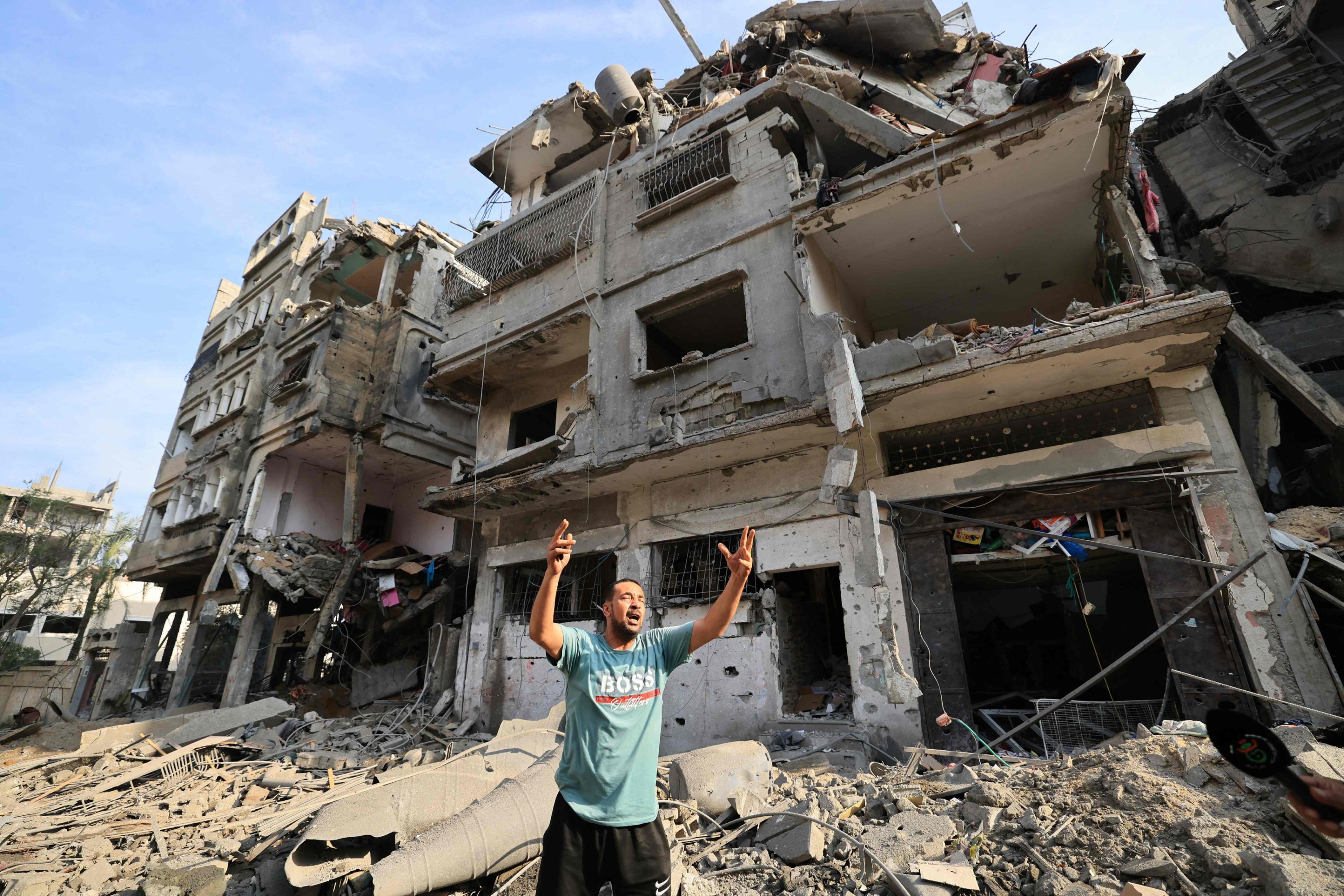 Seven Palestinians killed in ongoing Israeli bombardment of Gaza