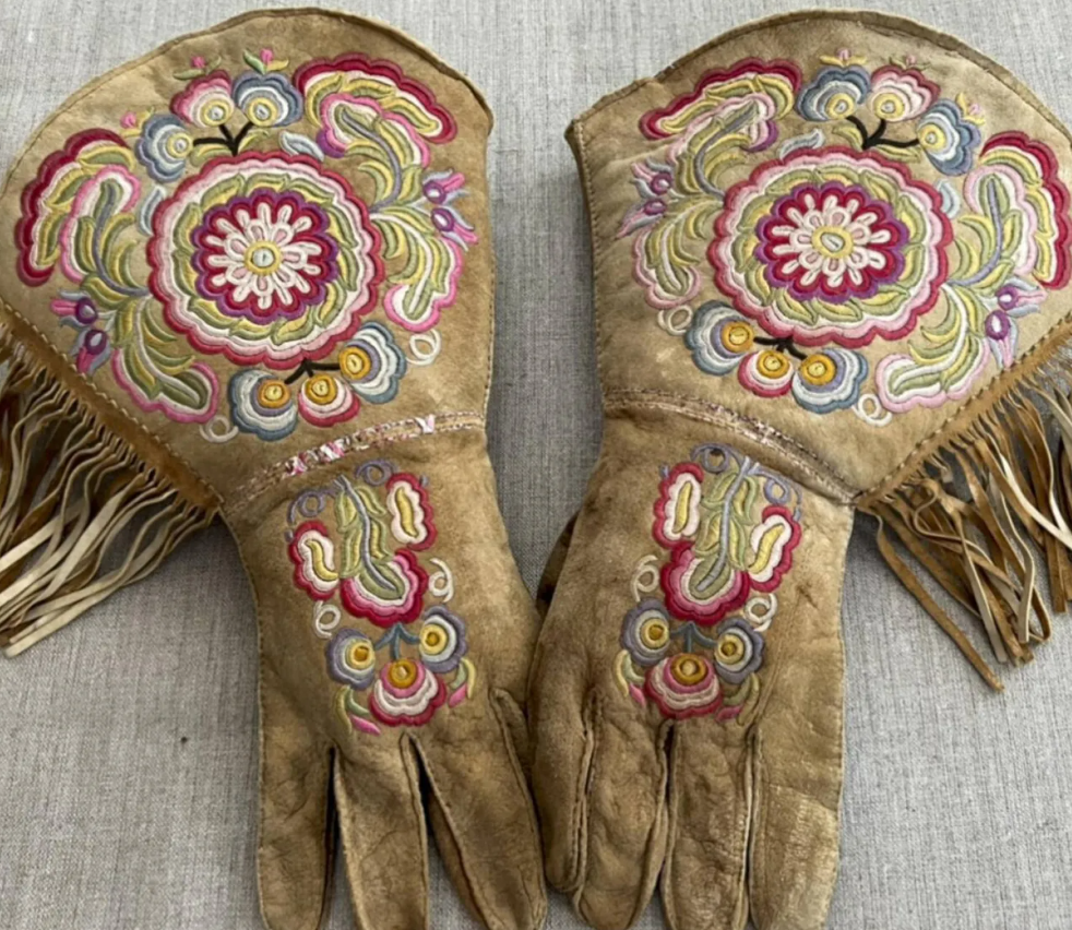 Vatican Returns to Canada Artifacts Connected to Indigenous People