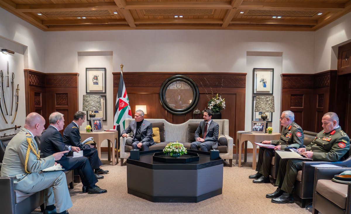 King meets with France chief of defence staff