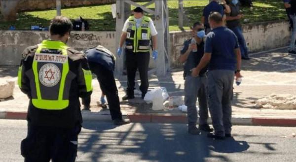 6 Israelis injured in stabbing attack north of Tel Aviv 