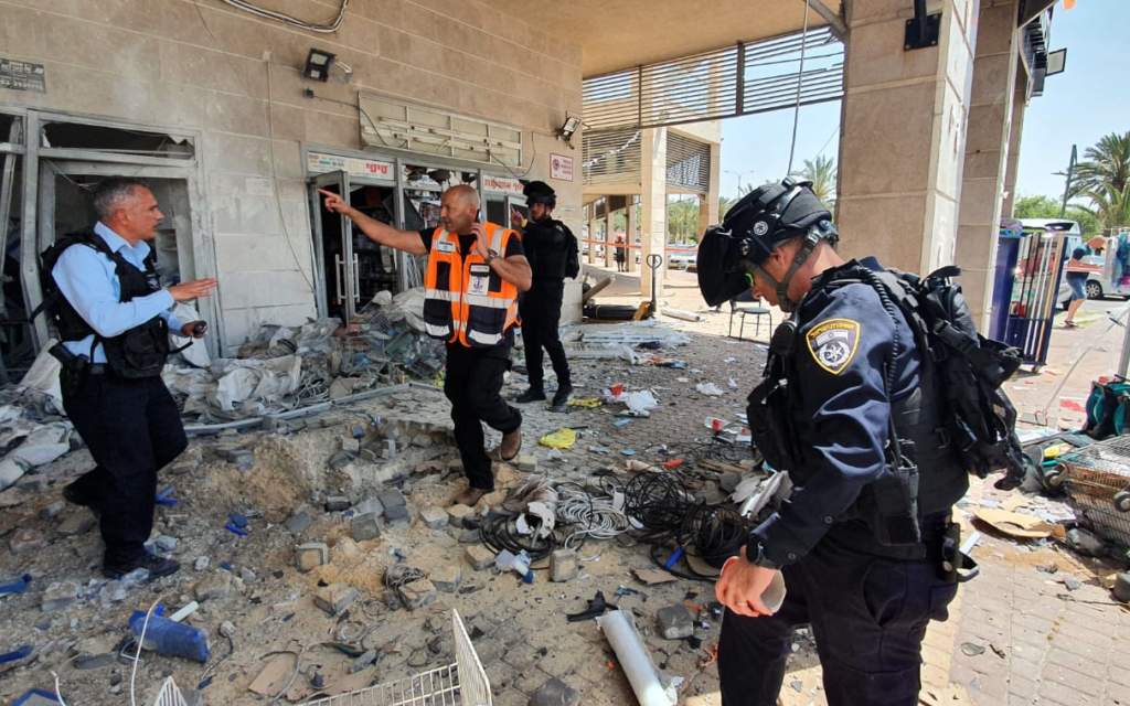Two Israelis Killed as Militants Expand Rocket Fire