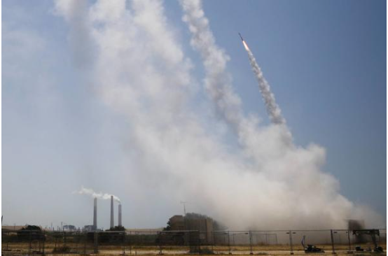 Israeli warplanes attack targets in Gaza