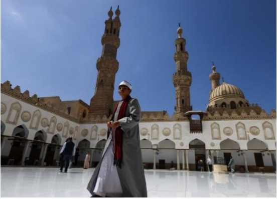 Al-Azhar condemns Israeli settlers&rsquo; destruction of Quran, violence against Palestinians
