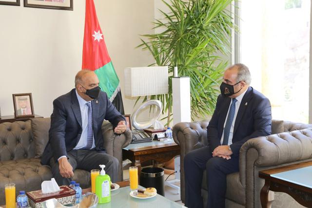 PM commends GAM’s e-transformation project | Jordan News | Ammon News