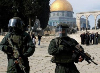 Israeli soldiers kill Palestinian young man at Aqsa Mosques Bab Huta