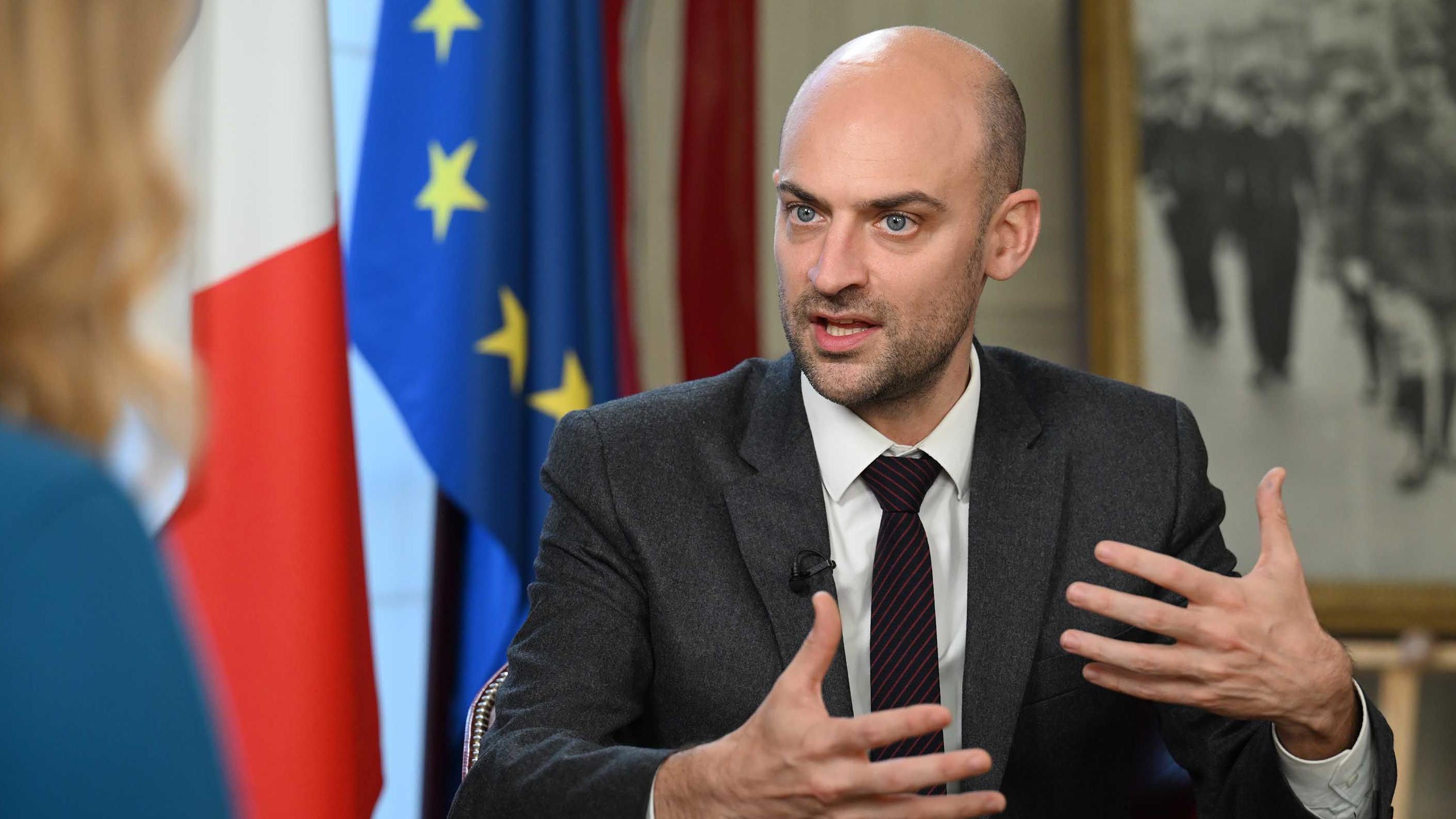 More sanctions could be imposed on Israeli settlers in & 039;coming days& 039;, French FM says