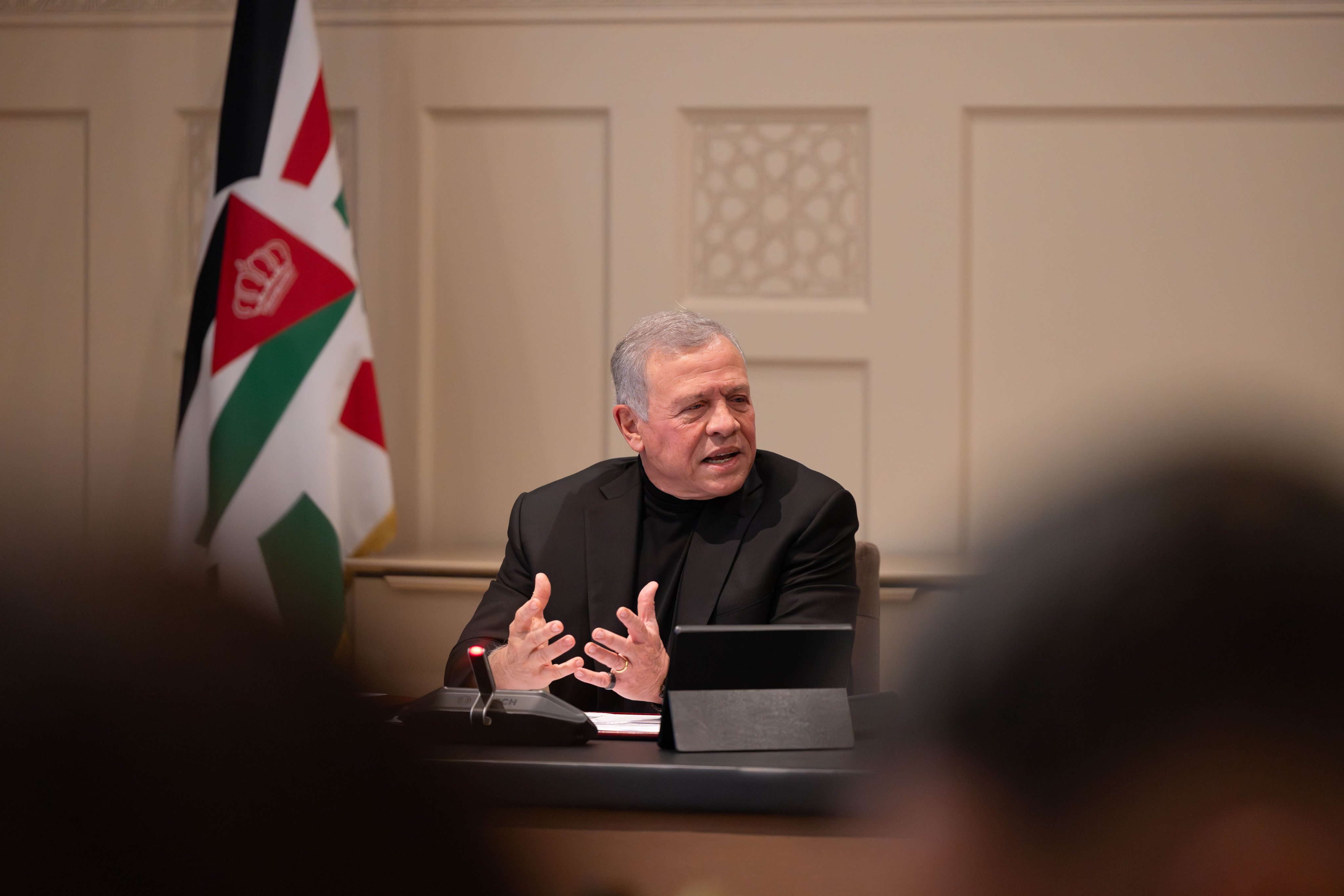 King discusses regional developments with Arab, world leaders