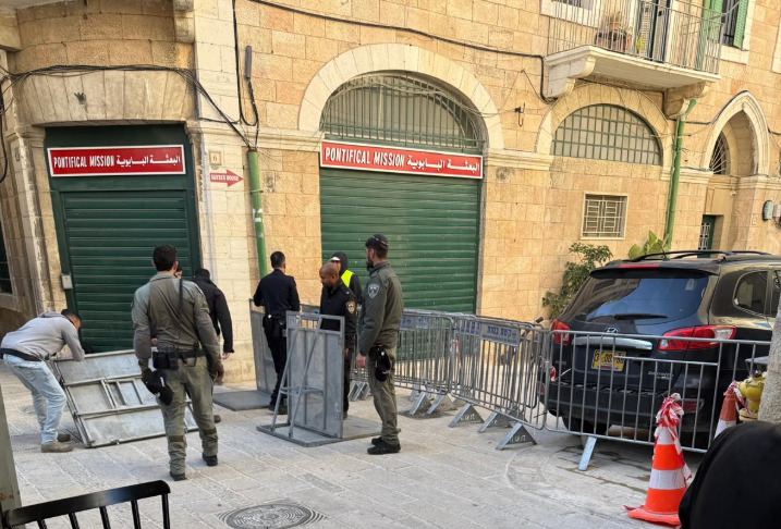 Jerusalem placed under tight restrictions during Holy Fire celebrations