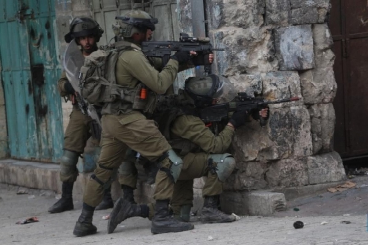 1 Palestinian killed, 16 injured in Israeli army raid