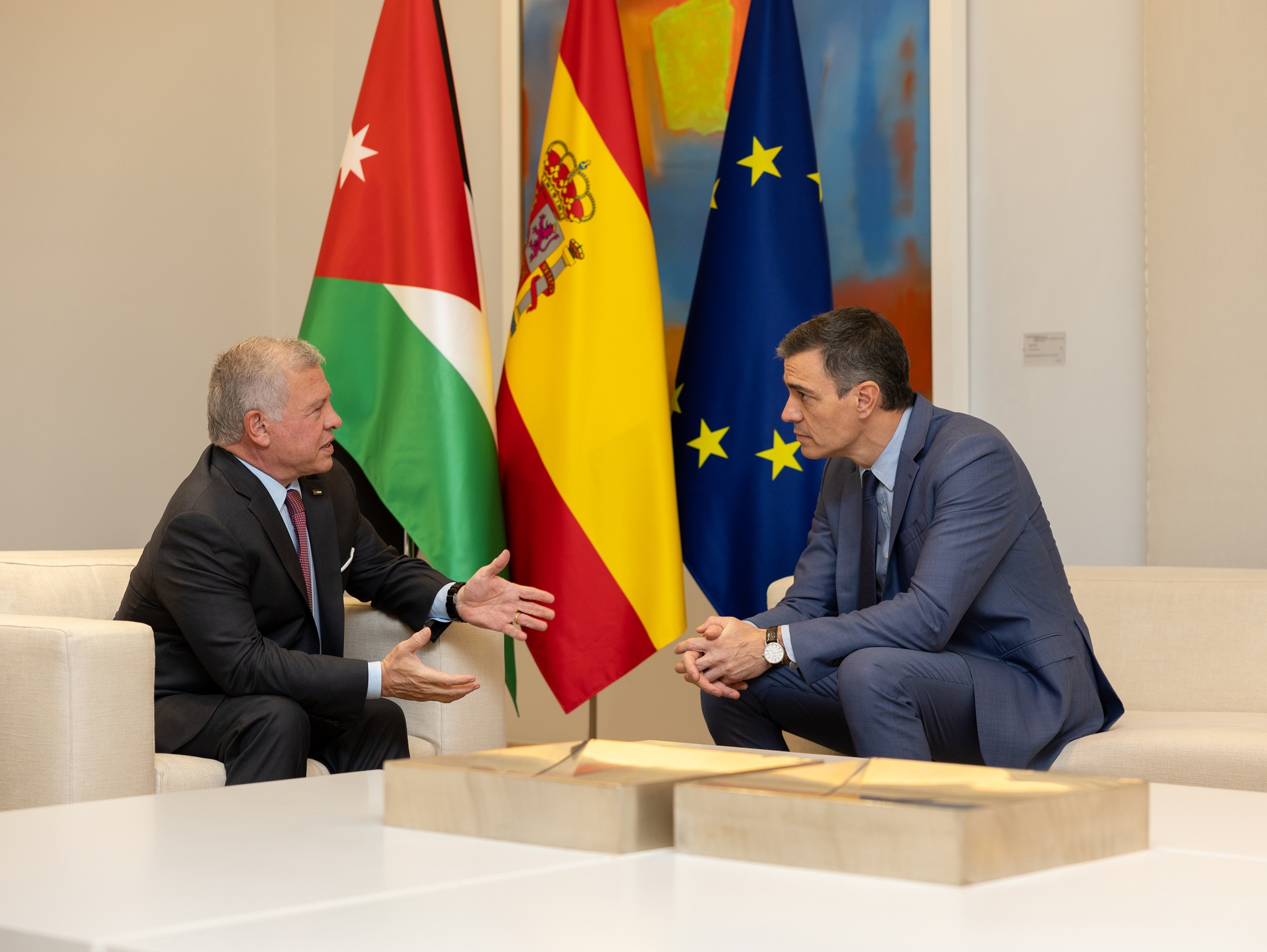 King, Spain PM discuss regional developments
