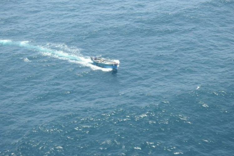 4 dead, 7 missing after freighter sinks off east China coast