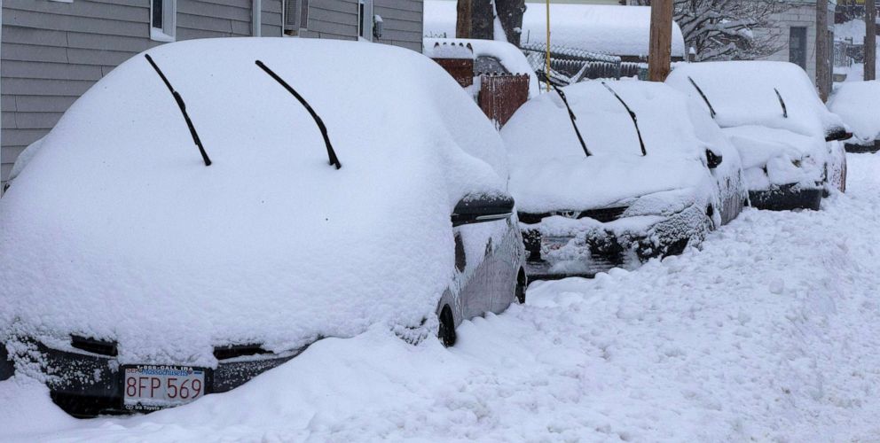 US snowstorm: Tens of millions on East Coast to be affected