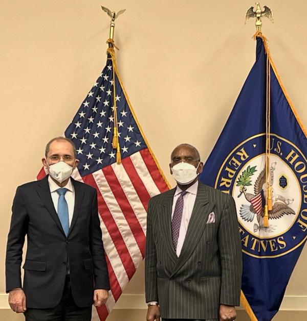 FM holds talks with US Congress, House of Representatives leaders, members