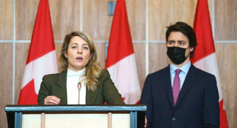 Canada imposes sanctions on Russian defence sector