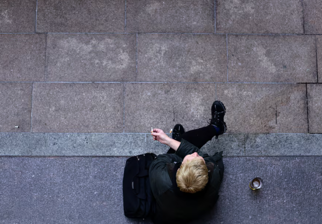 UK lawmakers approve lifetime smoking ban for today's under-18s