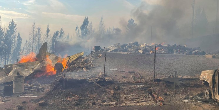 5,000 homes evacuated as Canadas B.C. fire grows