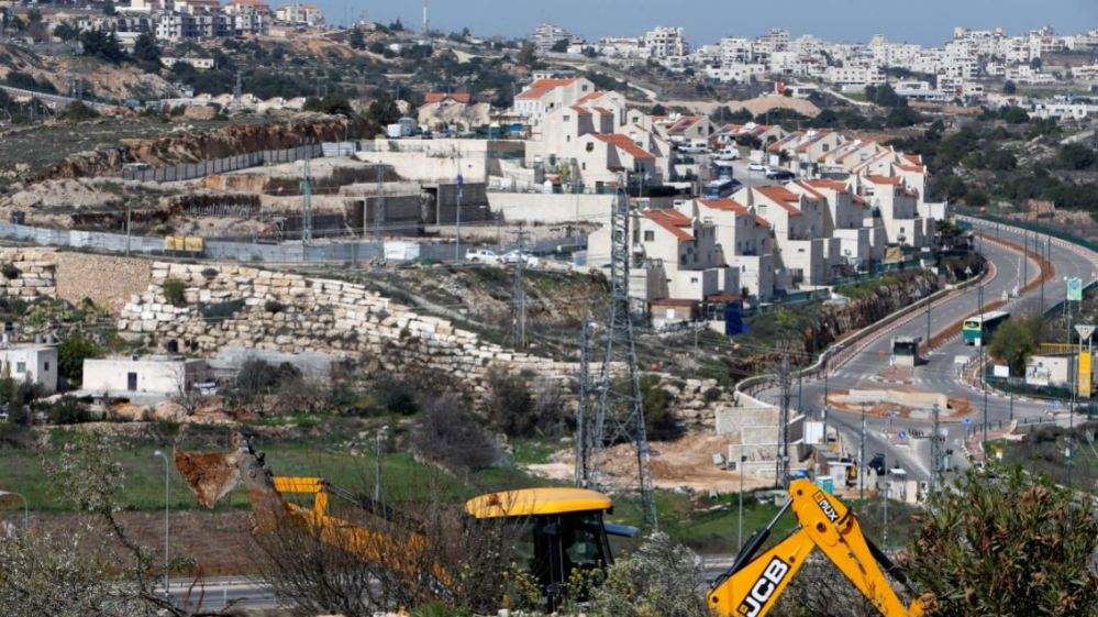Radical settlers seize Palestinian lands east of Bethlehem