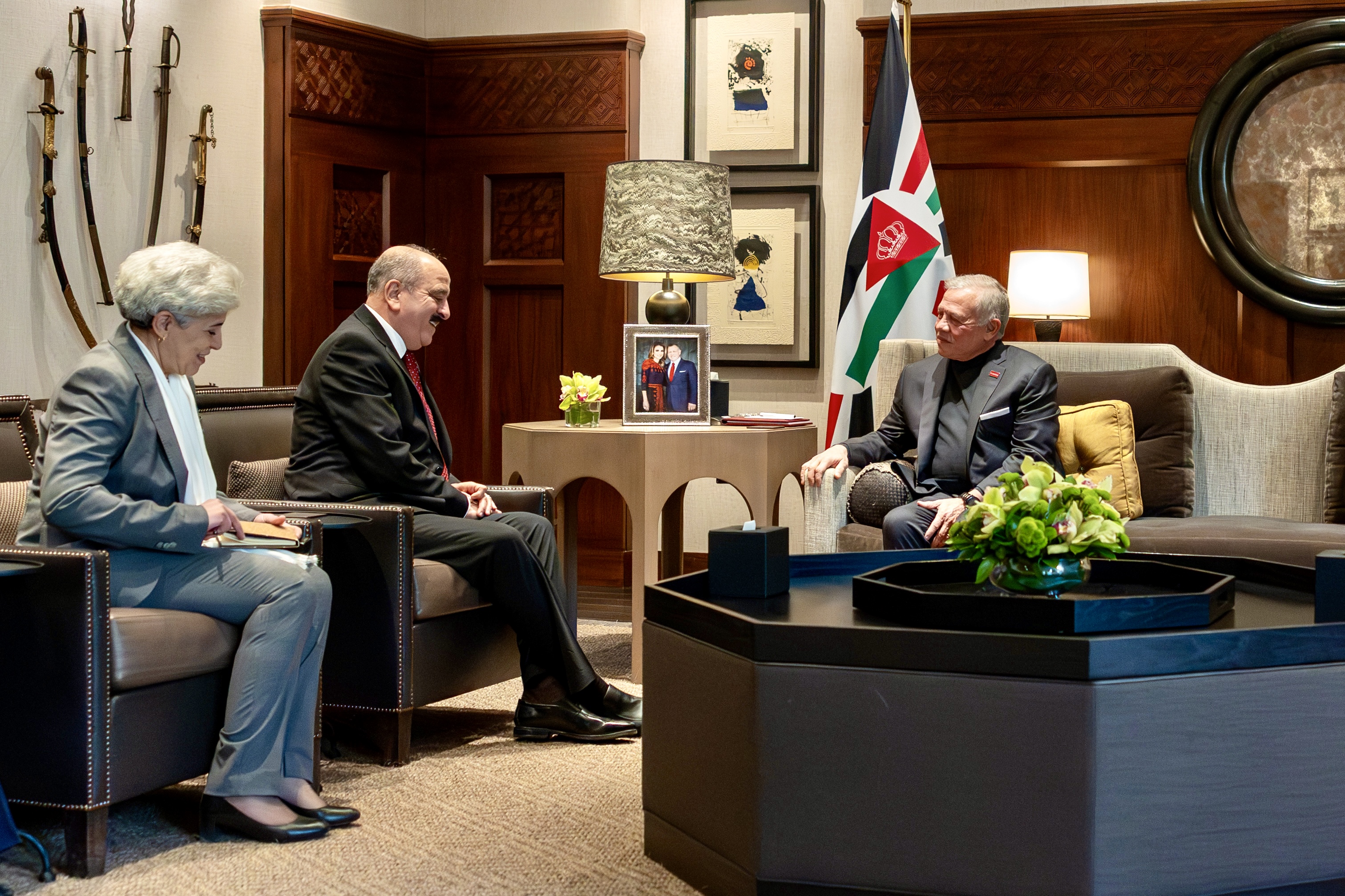 Tunisian FM conveys message to King