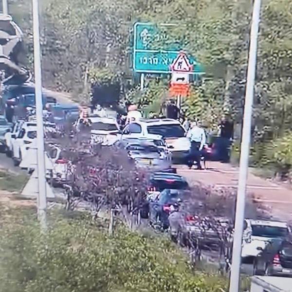 2 Israelis wounded in stabbing attack in Tel Aviv, medics say 