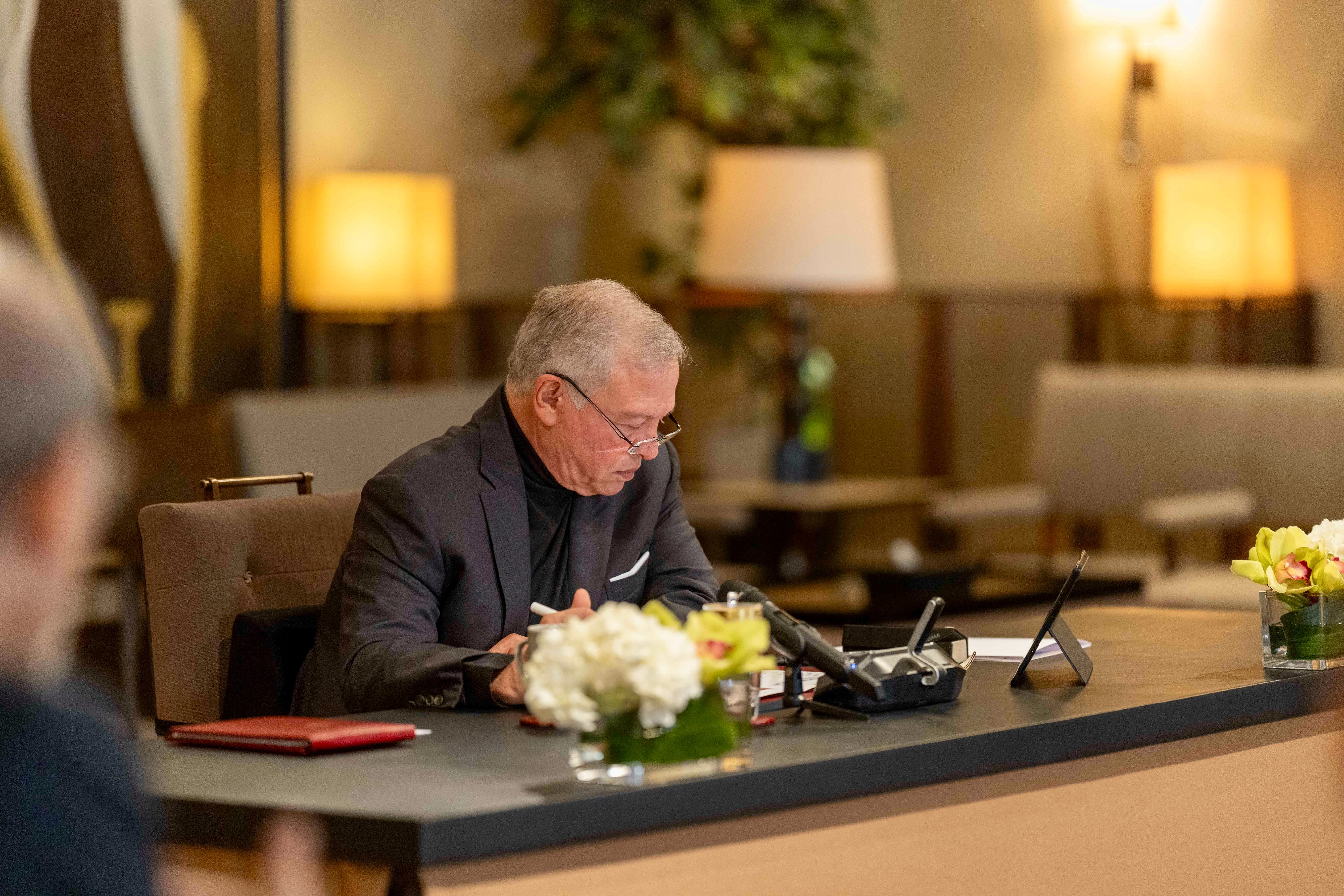 King meets with political, media figures