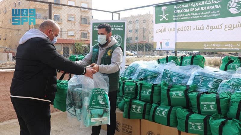 King Salman Humanitarian Aid and Relief Center Continues Distributing Winter Clothes in Jordan