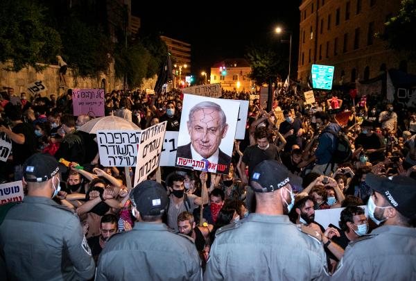 Over half of Israeli settlers believe Netanyahu should resign immediately 
