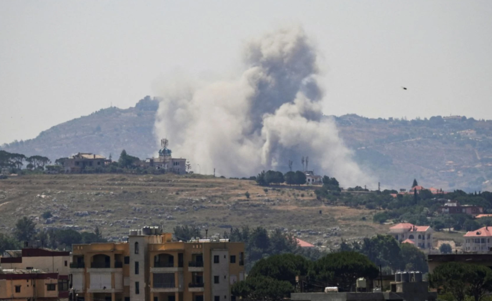 Israeli army conducts systematic demolitions in south Lebanon