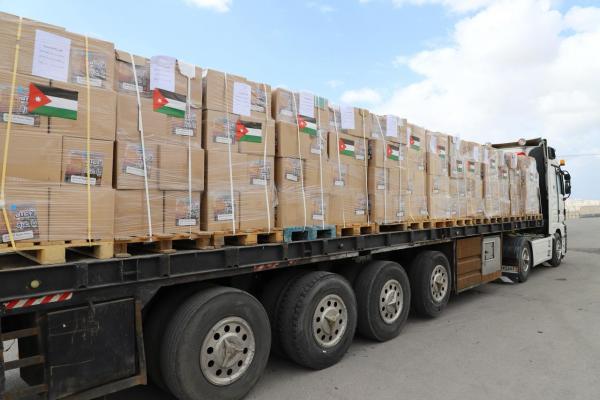 Settlers attack two Jordanian aid convoys, Jordan holds occupation responsible 