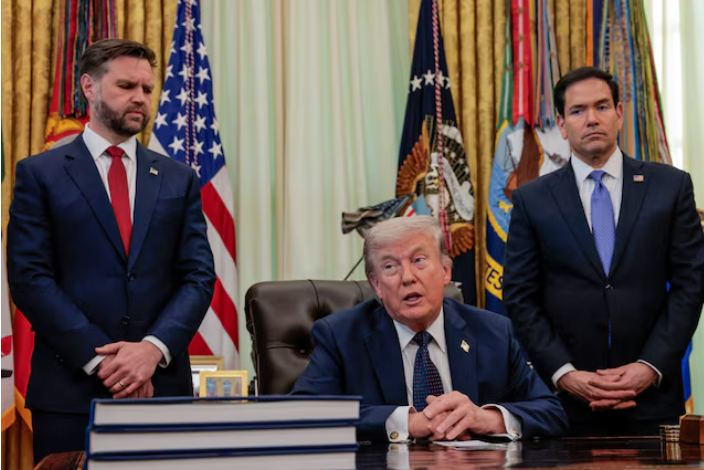 Trump advisers warn Iran conflict may last through end of his term, WSJ reports