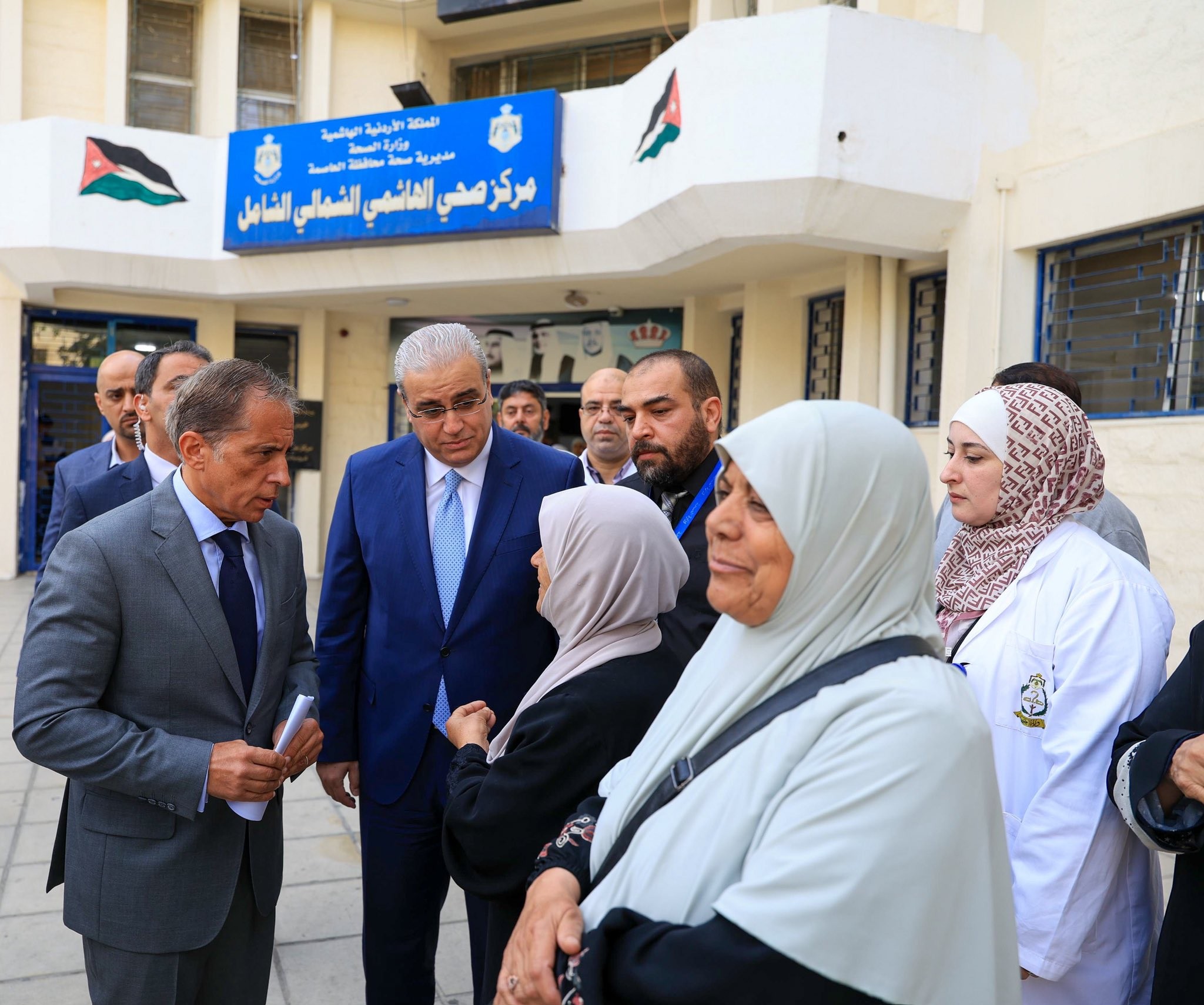 PM visits Al-Hashimi Shamali Health Center, Jordanian Tourism Academy
