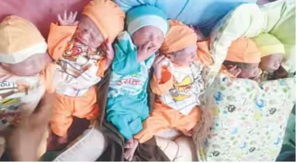 In ''extremely rare'' case, Pakistan woman gives birth to 6 babies 