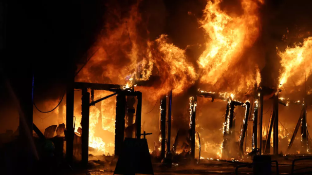 Strikes kill 12 in Russia and Ukraine