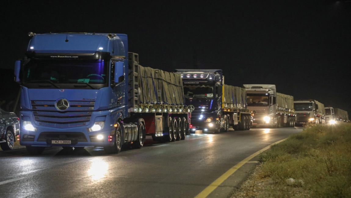 Jordan sends 20-truck humanitarian aid convoy to Lebanon