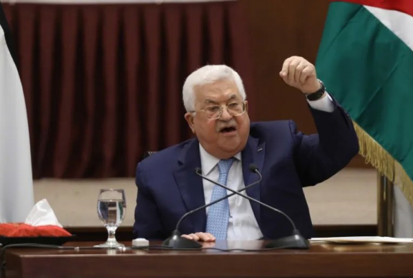 President Abbas undergoes routine medical tests