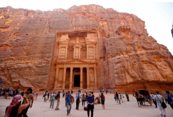 Jordan witnesses decline in international visitors number by 10% in Q1